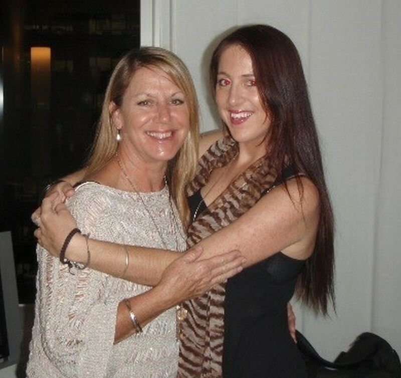 Cara-with-mum-Cathy
